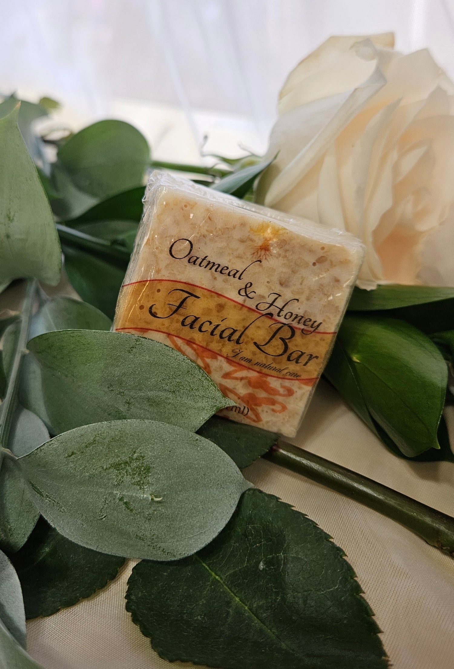 Oatmeal Honey Facial Bar is used to detox and replenish your face. Gentle ingredients for sensitive skin.